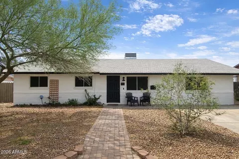 1033 W Hickory St, Mesa, AZ 85201