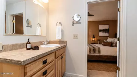 Bath - 131 E Jackshoe Trl, Payson, AZ 85541 photo 2 of 3