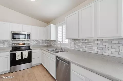 3302 E Tierra Buena Ln, Phoenix, AZ 85032 photo 6