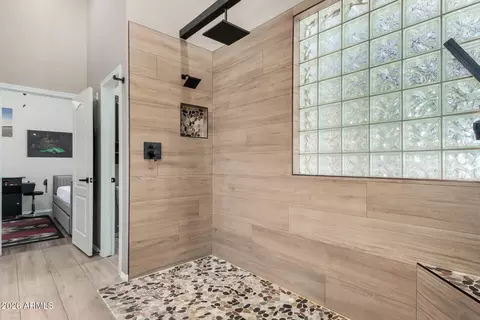 Bath - 7762 E Russell Cir, Mesa, AZ 85207 photo 3 of 4