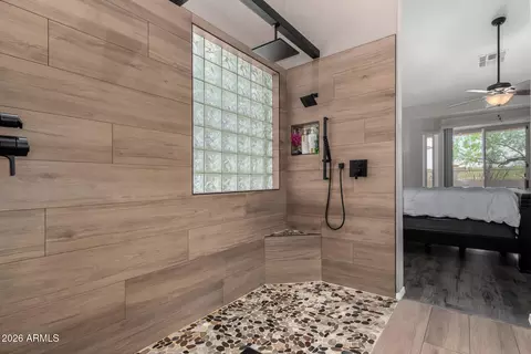 Bath - 7762 E Russell Cir, Mesa, AZ 85207 photo 1 of 4