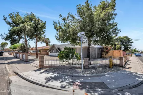 Exterior - 3016 N 35th Dr, Phoenix, AZ 85019 photo 3 of 6