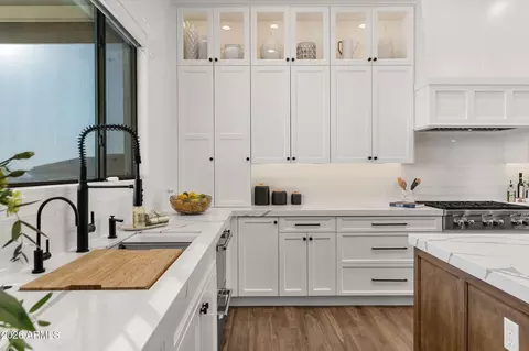 Kitchen - 7353 E Forest Trail Cir, Mesa, AZ 85207 photo 5 of 10