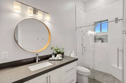 Bath - 7353 E Forest Trail Cir, Mesa, AZ 85207 photo 4 of 6