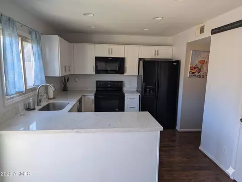 746 E Strahan Dr, Tempe, AZ 85283