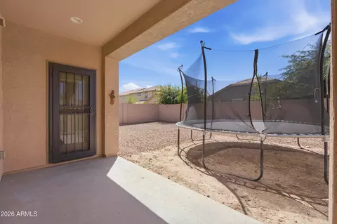 Exterior - 3925 E Narrowleaf Dr, Gilbert, AZ 85298 photo 3 of 8