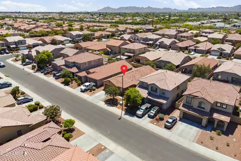 View/Area - 3925 E Narrowleaf Dr, Gilbert, AZ 85298 photo 3 of 29