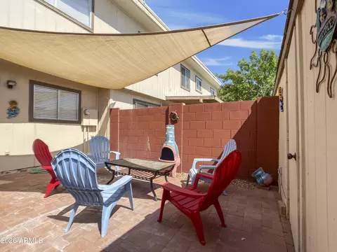 Exterior - 1026 E Bendix Dr, Tempe, AZ 85283 photo 5 of 8
