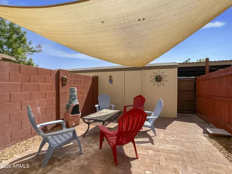 Exterior - 1026 E Bendix Dr, Tempe, AZ 85283 photo 4 of 8