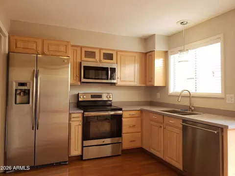 Kitchen - 1026 E Bendix Dr, Tempe, AZ 85283 photo 3 of 4