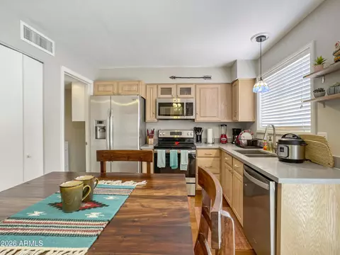 Dining - 1026 E Bendix Dr, Tempe, AZ 85283 photo 1 of 3
