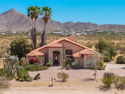 8517 N Killdeer Pl, Casa Grande, AZ 85194