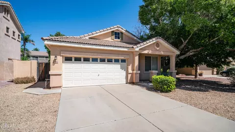 6904 W Pontiac Dr, Glendale, AZ 85308