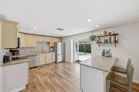 Kitchen - 3520 E Thunderbird Rd, Phoenix, AZ 85032 photo 4 of 4