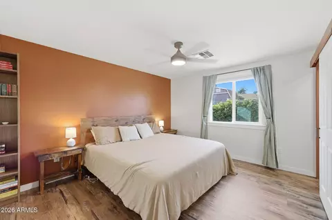 Bedroom - 3520 E Thunderbird Rd, Phoenix, AZ 85032 photo 1 of 5