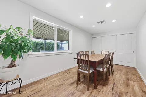 Dining - 3520 E Thunderbird Rd, Phoenix, AZ 85032 photo 3 of 4