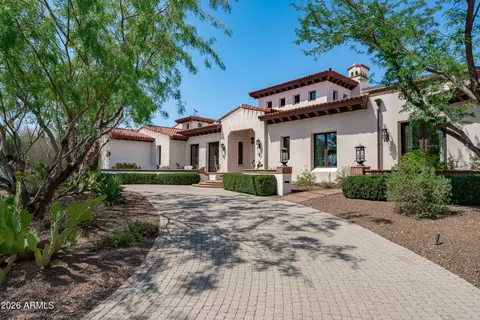 Exterior - 5434 E Camelhill Rd, Phoenix, AZ 85018 photo 2 of 10
