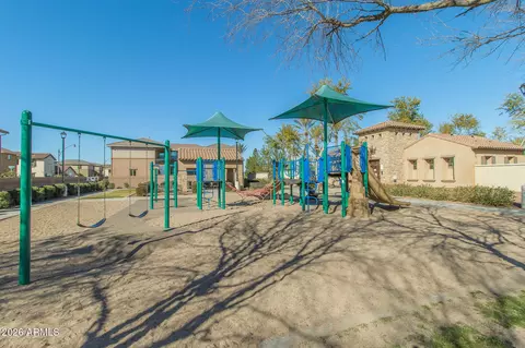 Exterior - 1015 S Annie Ln, Gilbert, AZ 85296 photo 17 of 18