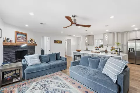 Living - 5328 E Verde Ln, Phoenix, AZ 85018 photo 2 of 2