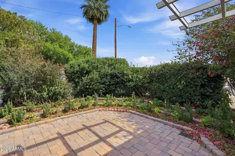 Exterior - 5328 E Verde Ln, Phoenix, AZ 85018 photo 3 of 11