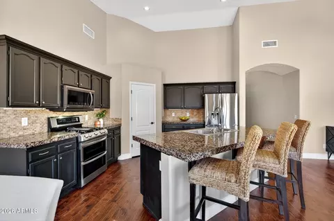 643 W Douglas Ave, Gilbert, AZ 85233 photo 9