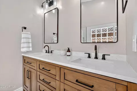 643 W Douglas Ave, Gilbert, AZ 85233 photo 23