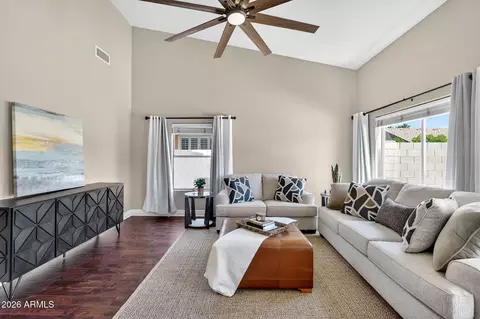 643 W Douglas Ave, Gilbert, AZ 85233 photo 3