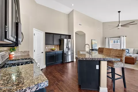 643 W Douglas Ave, Gilbert, AZ 85233 photo 10