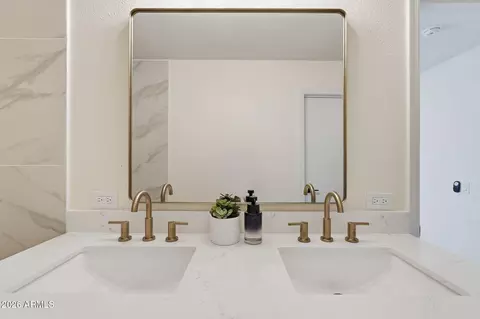 Bath - 2052 W 20th Ave, Apache Junction, AZ 85120 photo 1 of 2