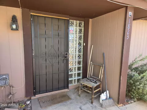 1823 E Kirkland Ln #A, Tempe, AZ 85281