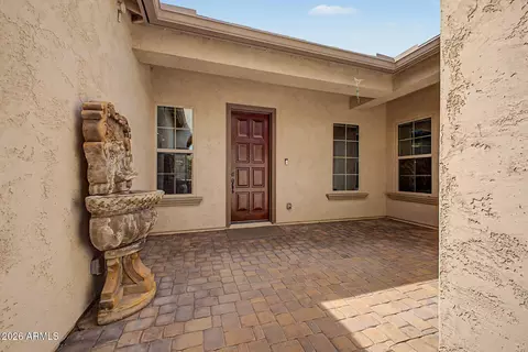 Exterior - 2937 E Longhorn Dr, Gilbert, AZ 85297 photo 4 of 9