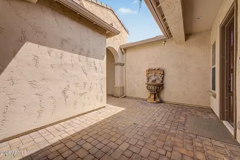 Exterior - 2937 E Longhorn Dr, Gilbert, AZ 85297 photo 3 of 9
