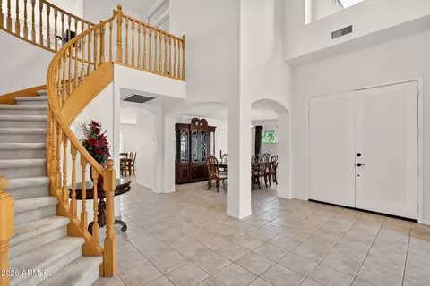 Entry Way - 1002 E Betsy Ln, Gilbert, AZ 85296 photo 3 of 5