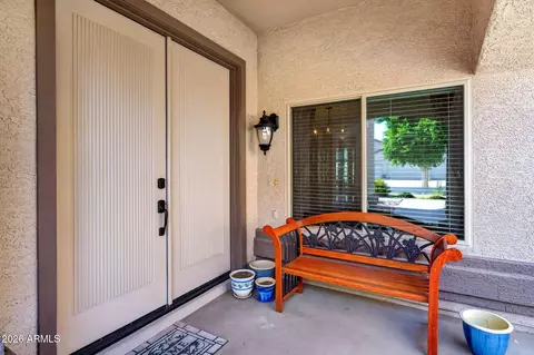 Exterior - 1002 E Betsy Ln, Gilbert, AZ 85296 photo 5 of 13
