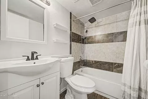 Bath - 7362 E Halifax Cir, Mesa, AZ 85207 photo 2 of 2