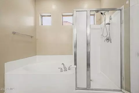 Bath - 2018 E Beautiful Ln, Phoenix, AZ 85042 photo 2 of 3