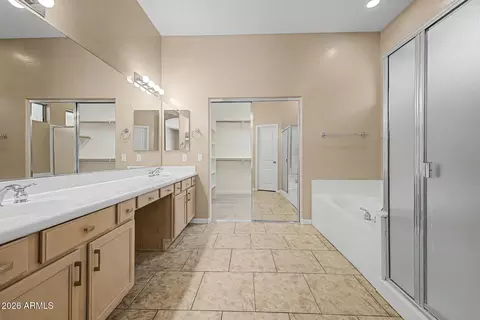 Bath - 2018 E Beautiful Ln, Phoenix, AZ 85042 photo 1 of 3