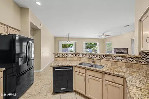 Kitchen - 2018 E Beautiful Ln, Phoenix, AZ 85042 photo 3 of 3