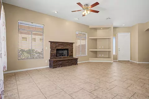Living - 2018 E Beautiful Ln, Phoenix, AZ 85042 photo 4 of 8
