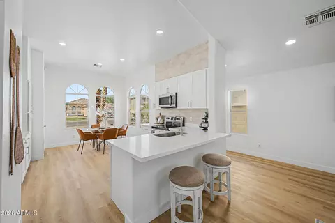 11021 W Hayward Ave #<WOW>, Glendale, AZ 85307