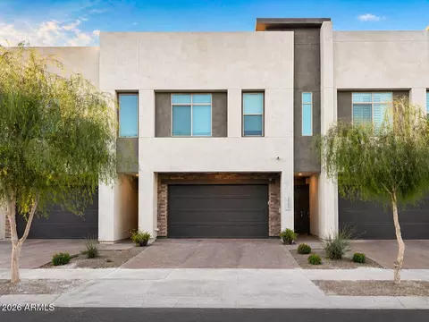 1960 W Kinfield Trl, Phoenix, AZ 85085