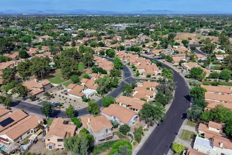 View/Area - 57 E Ranch Rd, Tempe, AZ 85284 photo 8 of 12