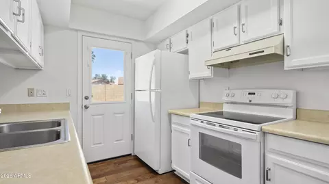 Kitchen - 3420 E Dragoon Ave, Mesa, AZ 85204 photo 1 of 2