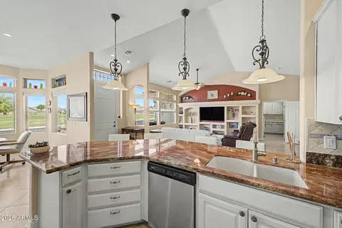 Kitchen - 11539 E Nell Ave, Mesa, AZ 85209 photo 1 of 4