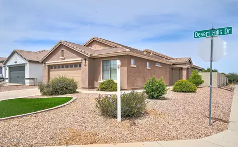 928 W Desert Hills Dr, San Tan Valley, AZ 85143