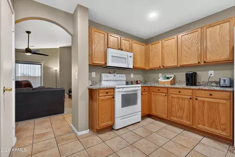 Kitchen - 2337 E 39th Ave, Apache Junction, AZ 85119 photo 1 of 2