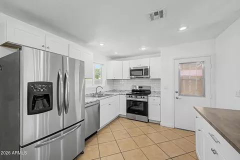 Kitchen - 1303 E Millett Ave, Mesa, AZ 85204 photo 3 of 3