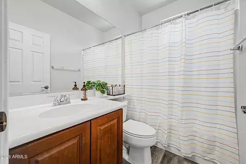 Bath - 4331 E Cullumber St, Gilbert, AZ 85234 photo 4 of 4