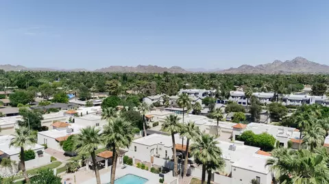 View/Area - 1002 W Solar Dr, Phoenix, AZ 85021 photo 13 of 14