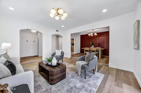 Living - 1002 W Solar Dr, Phoenix, AZ 85021 photo 1 of 4